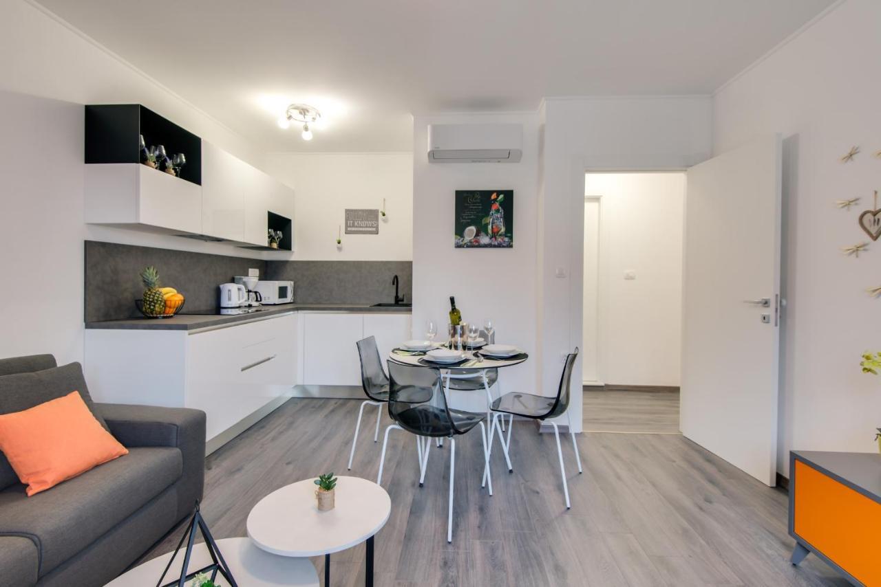 Apartments Sherri Риека Экстерьер фото